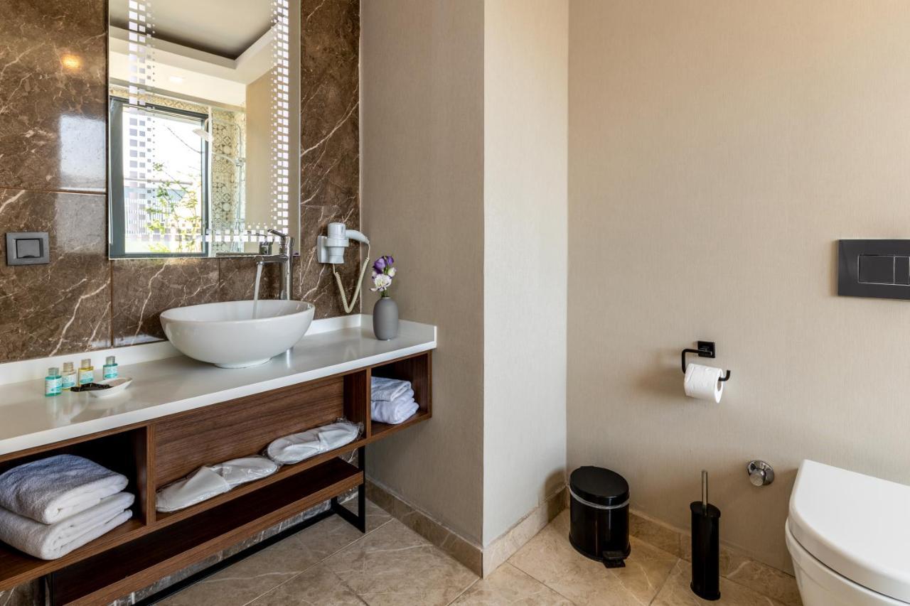 Union Hotel Port Истанбул Екстериор снимка