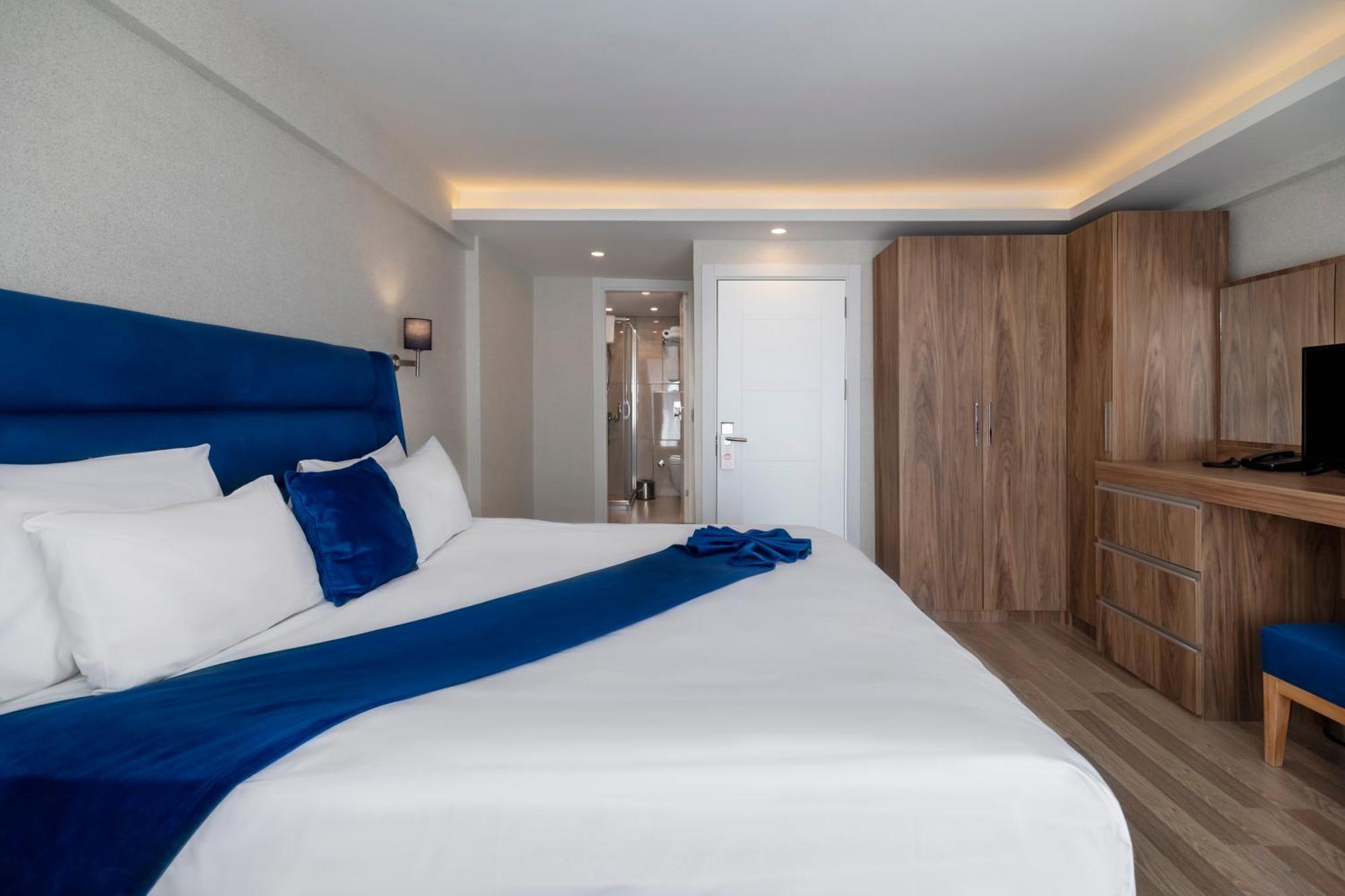 Union Hotel Port Истанбул Екстериор снимка